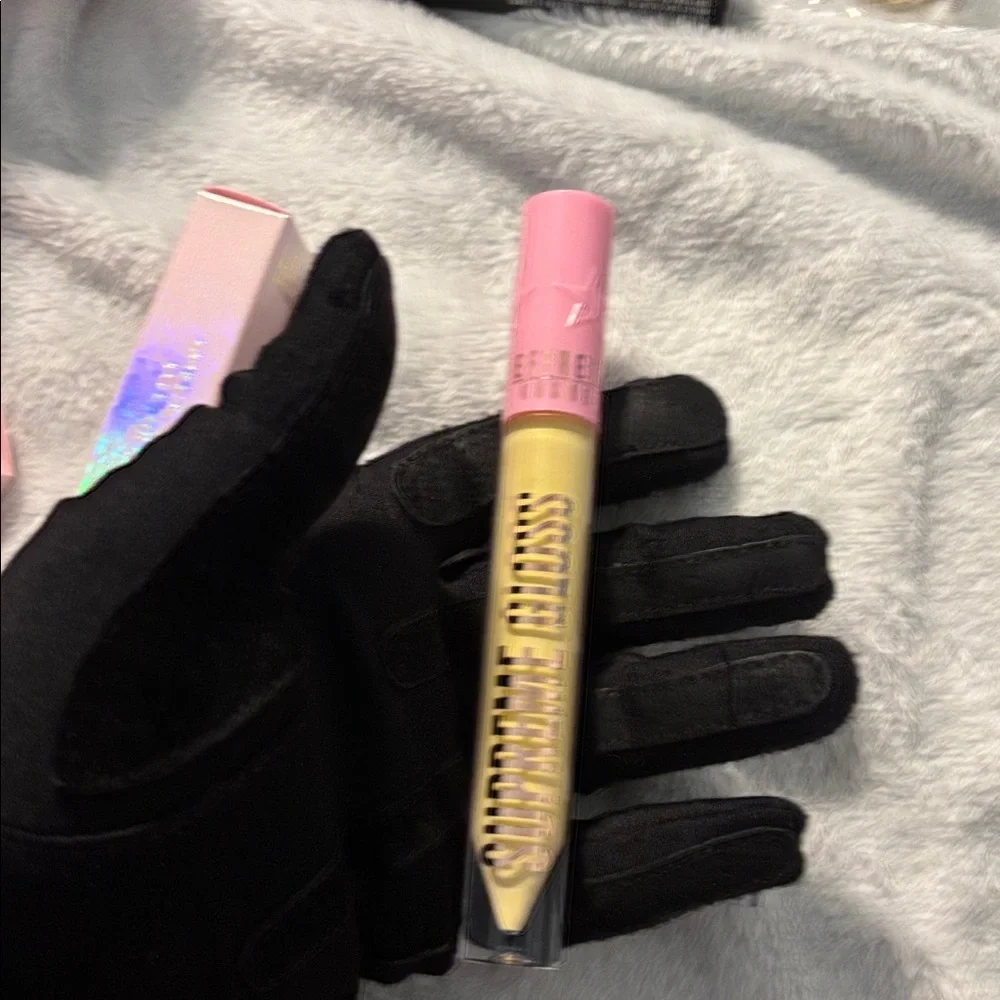 Jeffree Star Supreme Gloss - urethra